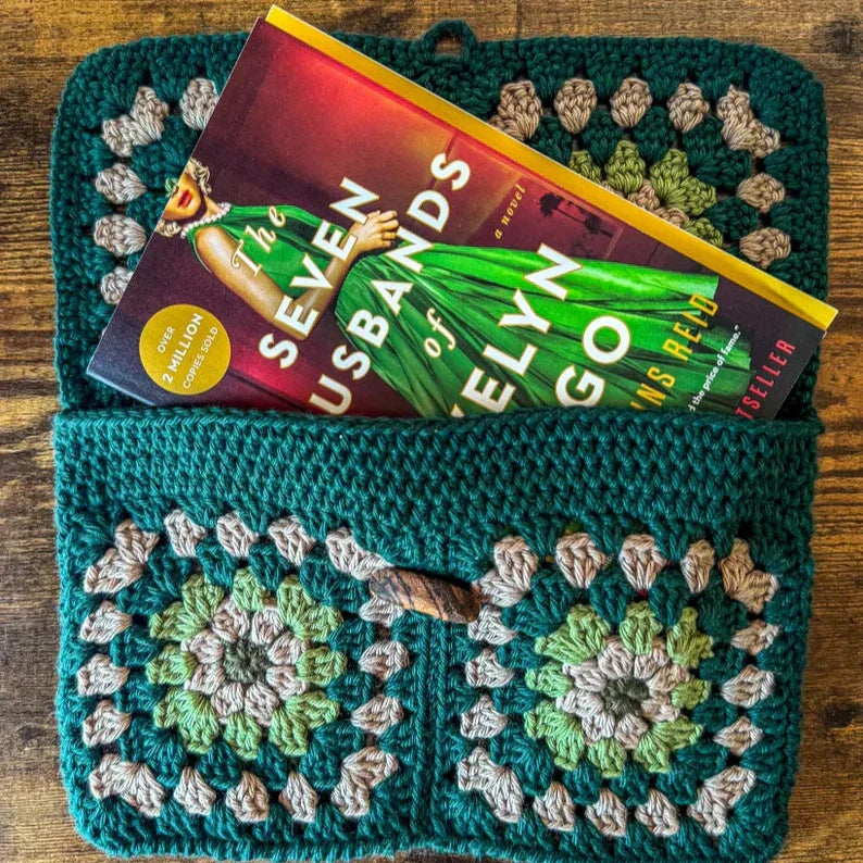 Granny Square Pouch Crochet Pattern - Cielcraft