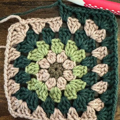 Granny Square Pouch Crochet Pattern - Cielcraft