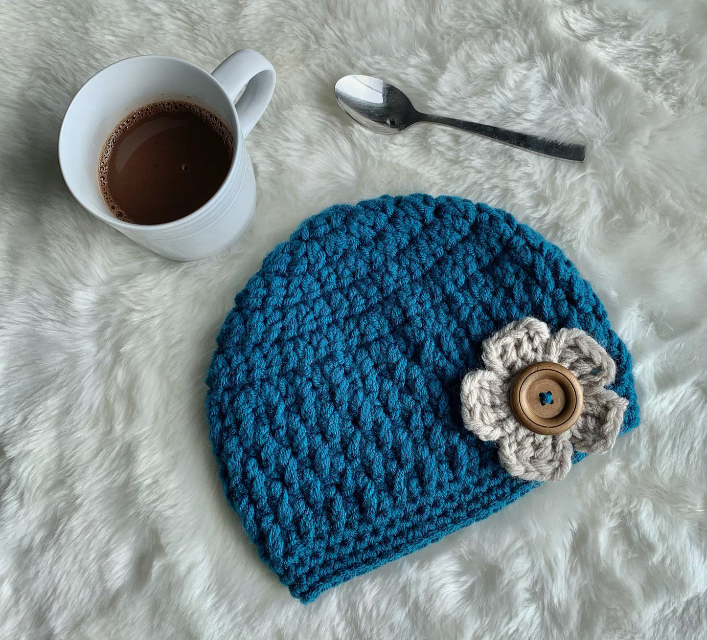🌸 Easy Crochet Chemo Hat Pattern – Soft Flower Beanie (Infant to Adult)
