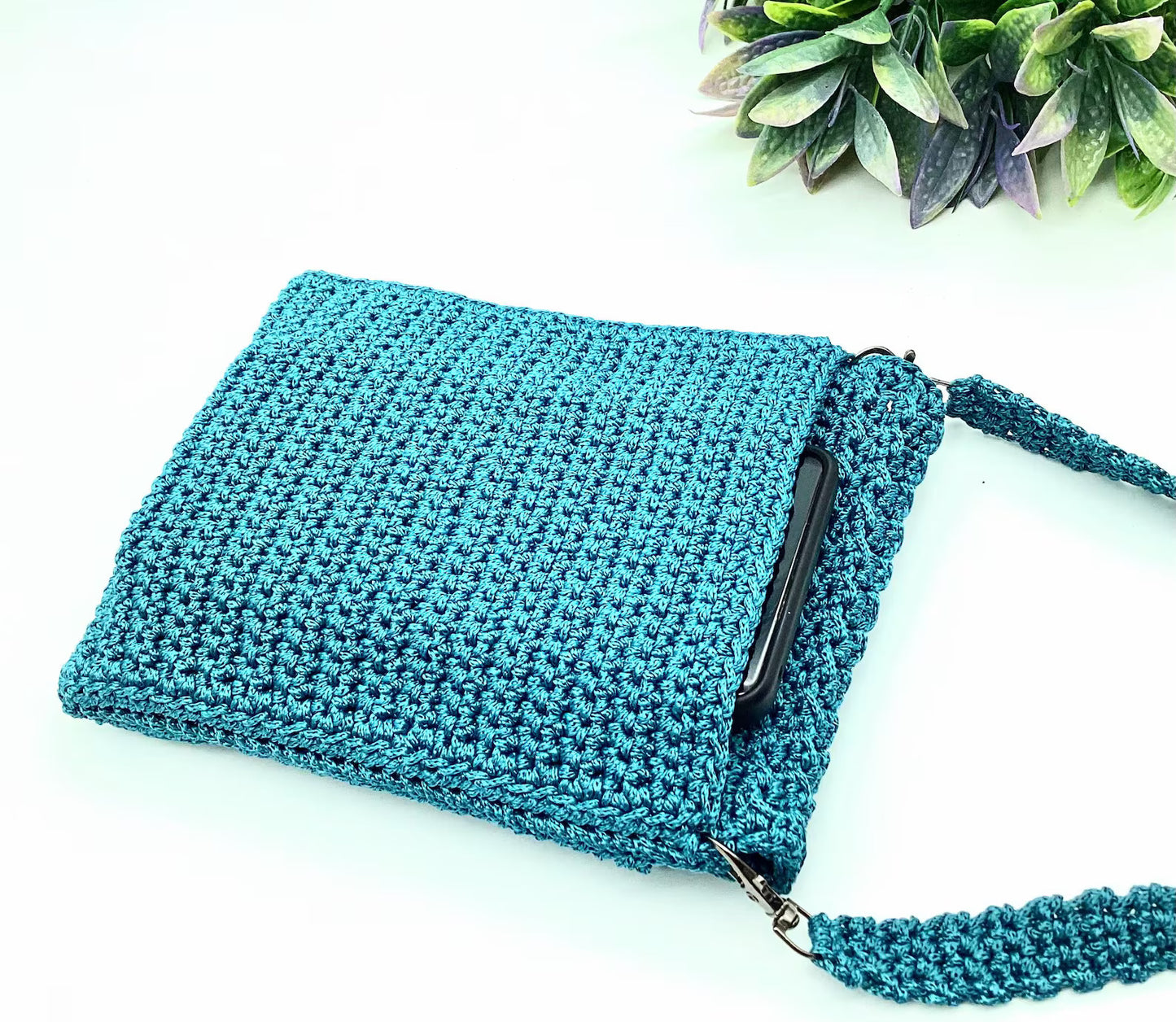 👜 Crochet Messenger Bag Pattern – PDF + Tutorial