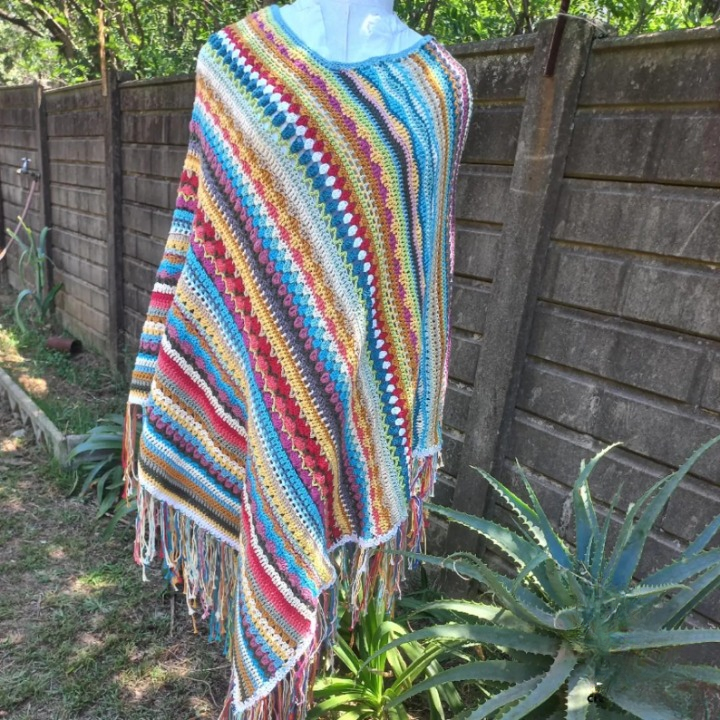 🌈 Shabby Chic Crochet Poncho Pattern – Boho Striped Style (PDF) - Cielcraft