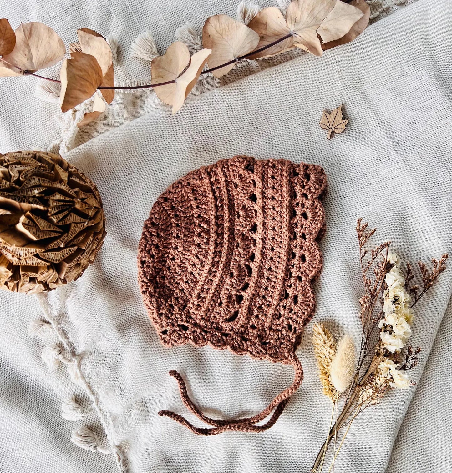 🌸 Lovely Baby Bonnet Crochet Pattern – 3 Sizes (PDF)