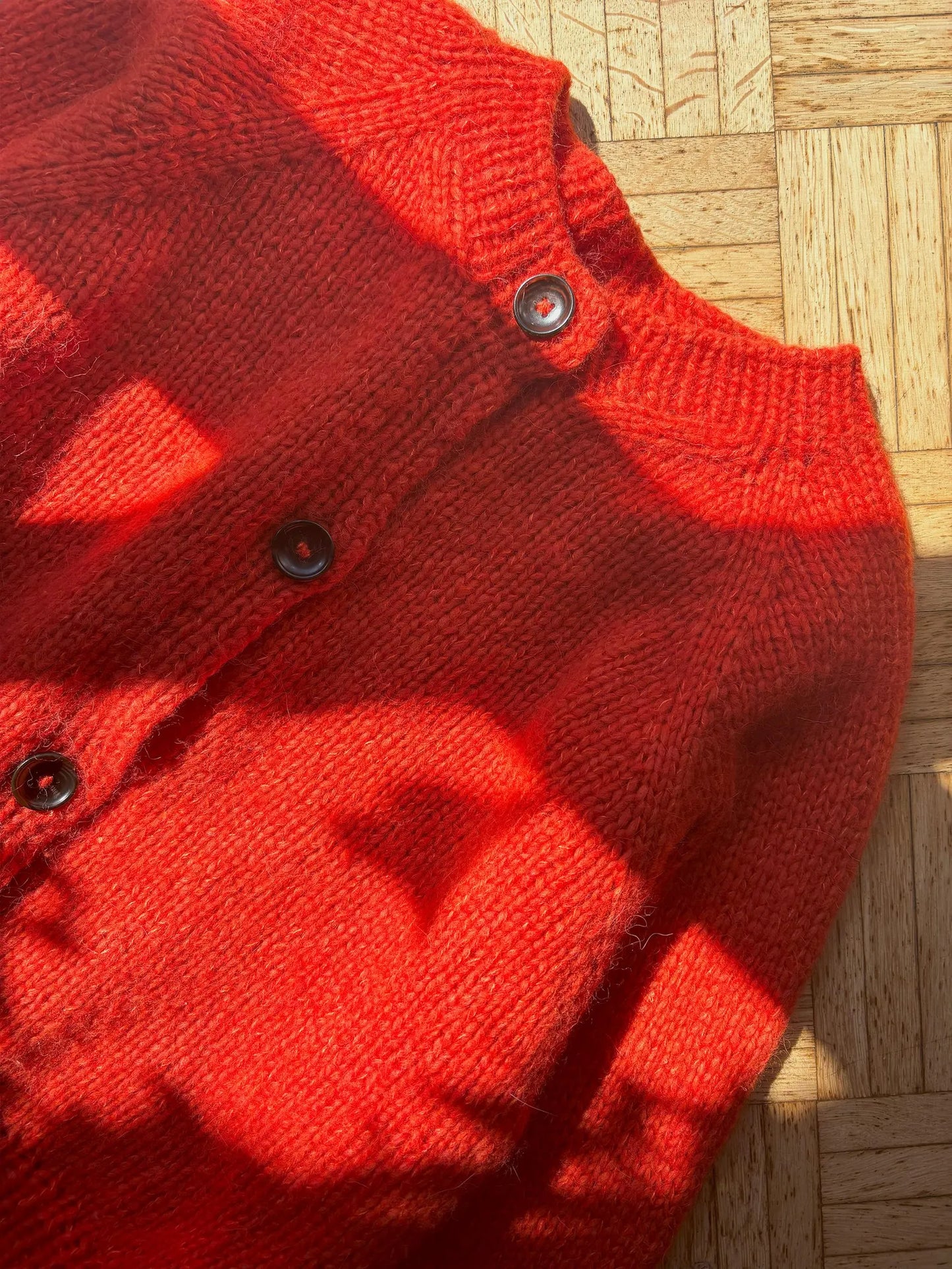 🧶 Beginner Knit Cardigan Pattern – Oversized Raglan Sweater