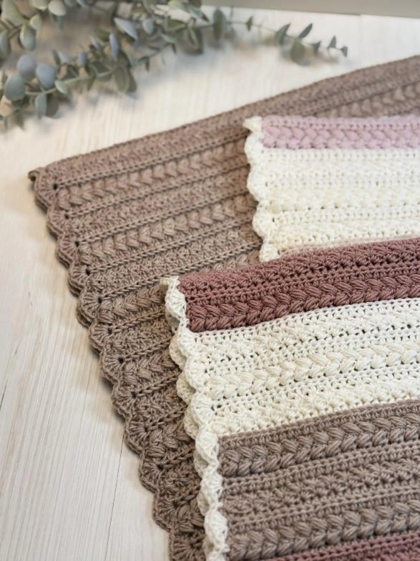 🤍 Little Lamb Baby Blanket – Crochet Pattern (PDF)