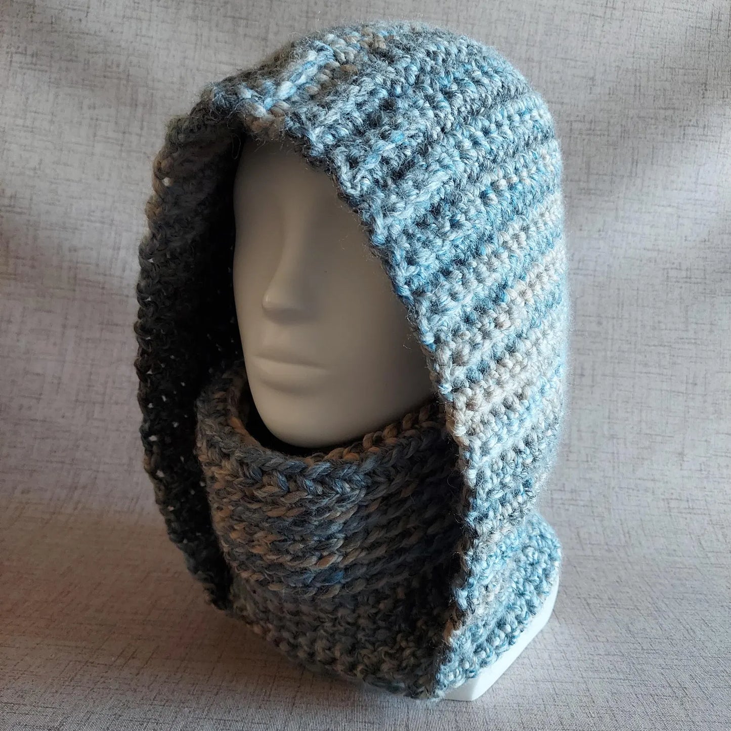❄️ Cozy Hooded Balaclava Crochet Pattern – Chunky Turtle Neck Ski Hood (PDF)