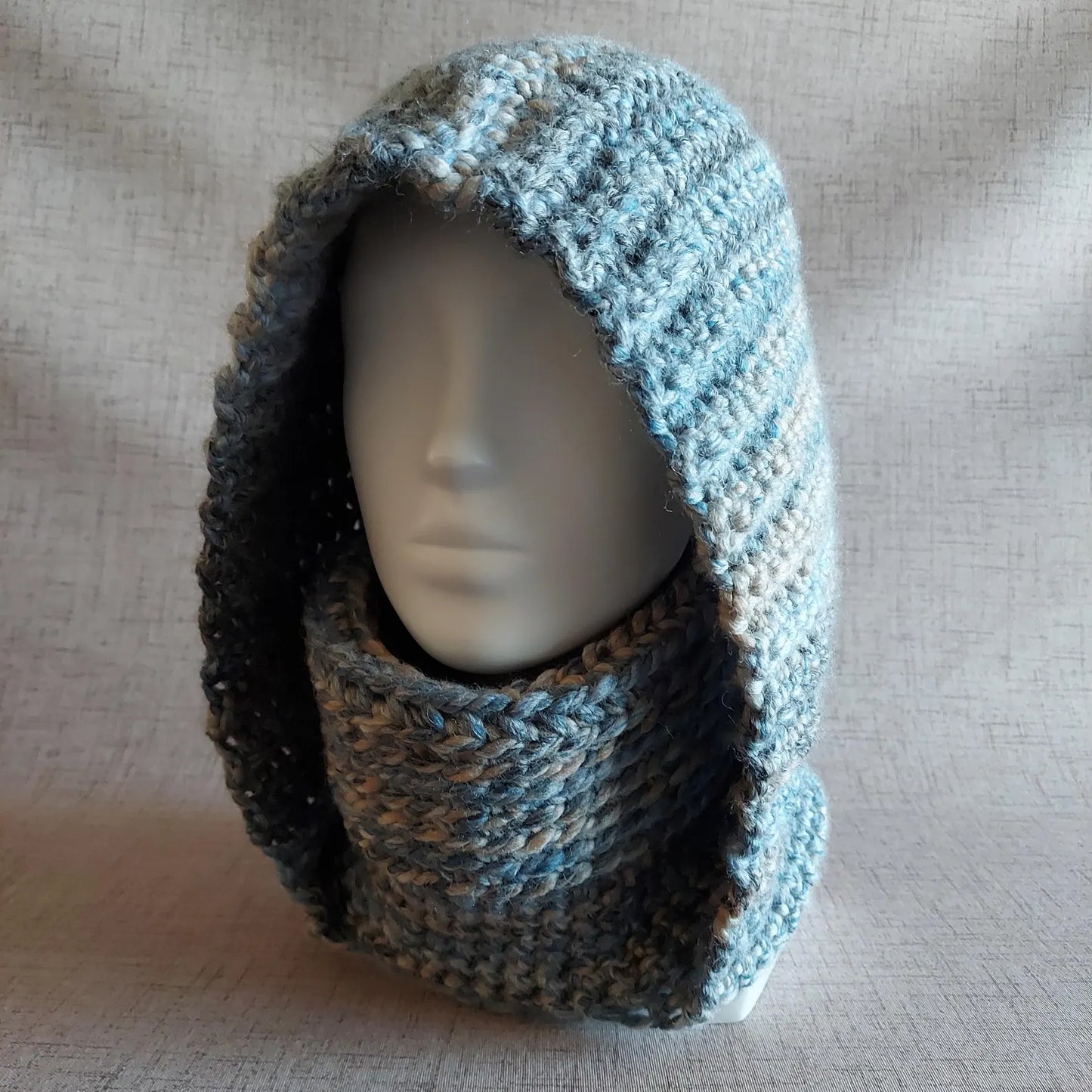 ❄️ Cozy Hooded Balaclava Crochet Pattern – Chunky Turtle Neck Ski Hood (PDF)