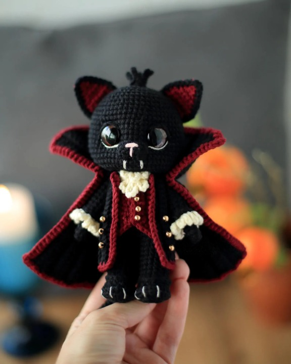 Draco Vampire Cat Amigurumi Crochet Pattern