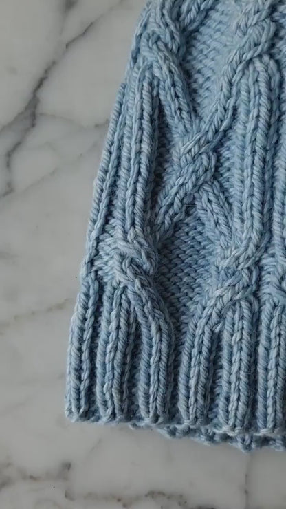 🧶 Moher Cable Knit Hat Pattern – Seamless, Unisex & Cozy (PDF Download)